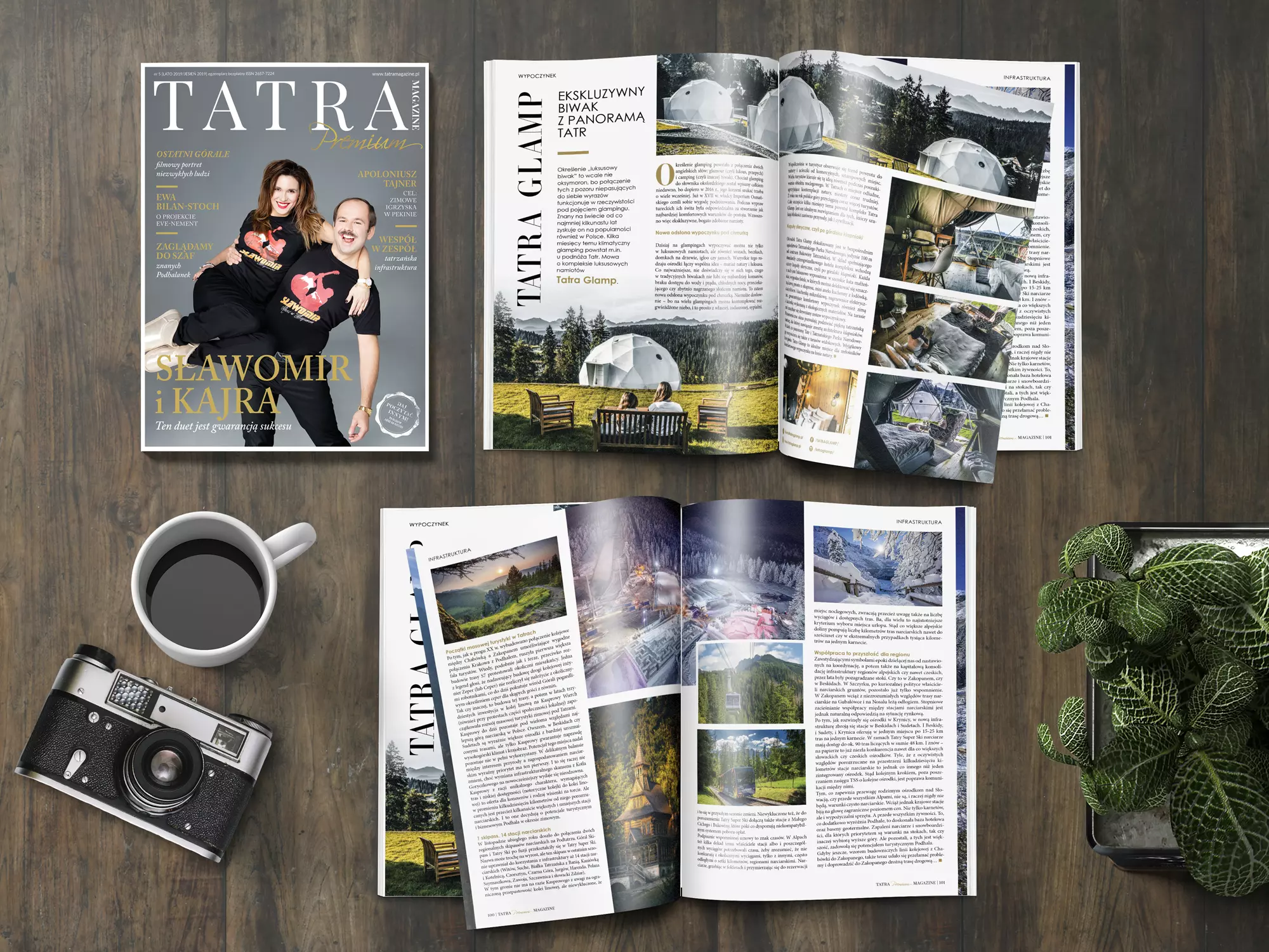 mężczyzna spacerujący w górach